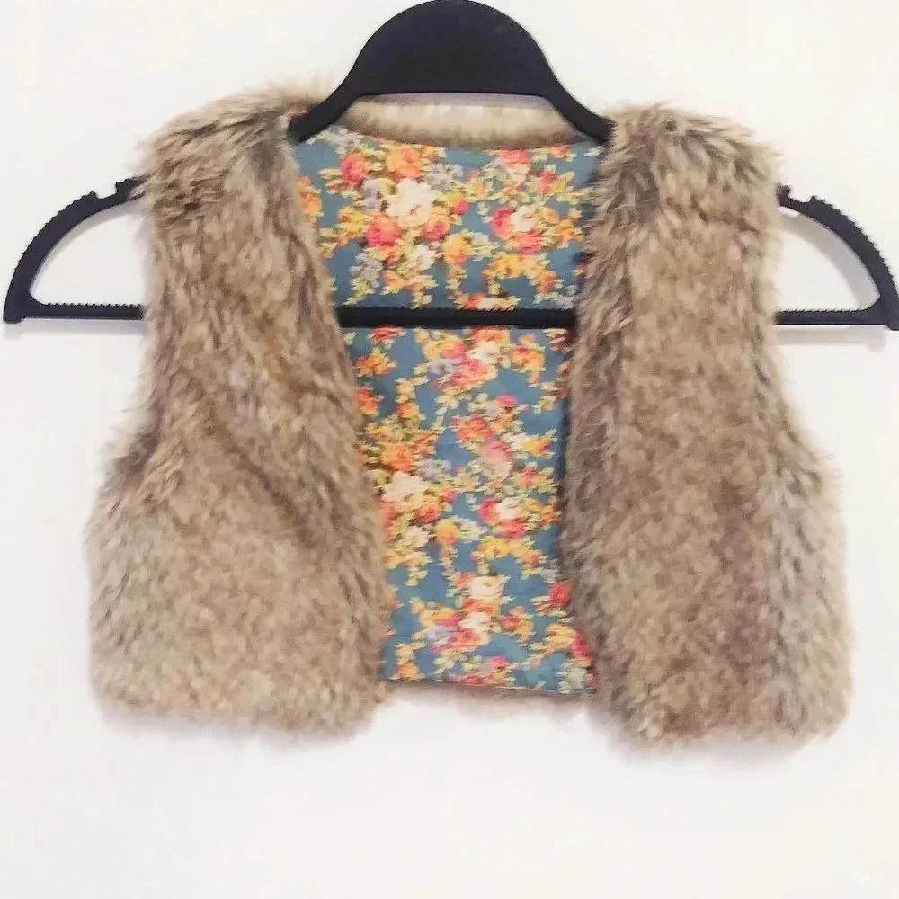 TJ Max Faux Fur Kids Vest‎